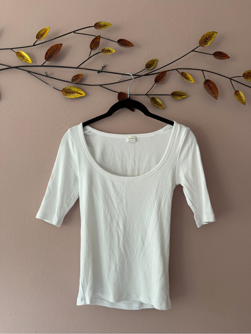 Wilfred Aritzia | White Scoop Neck Ribbed Top